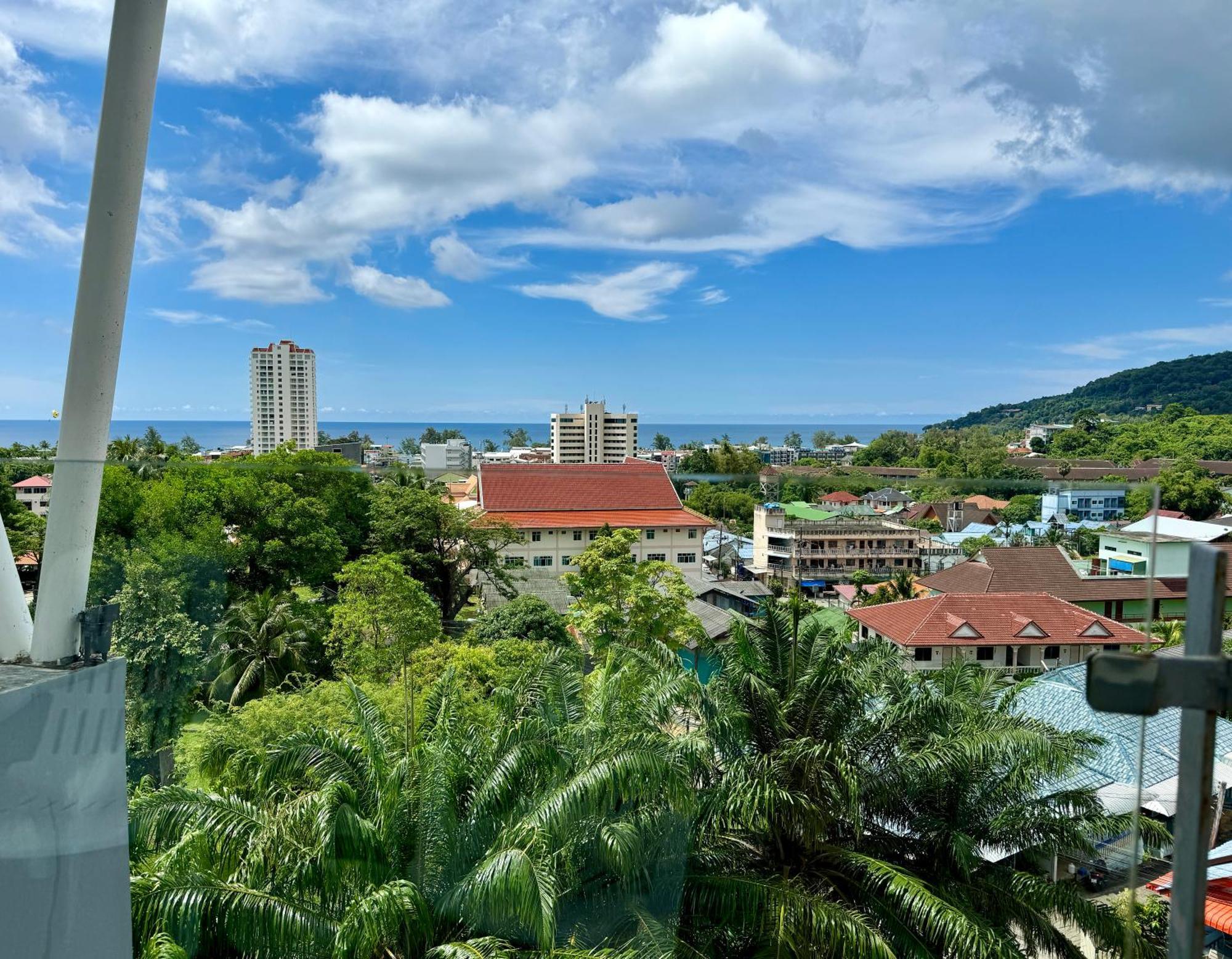 Sea View Studio At Chic Condo, Karon Beach Exterior photo