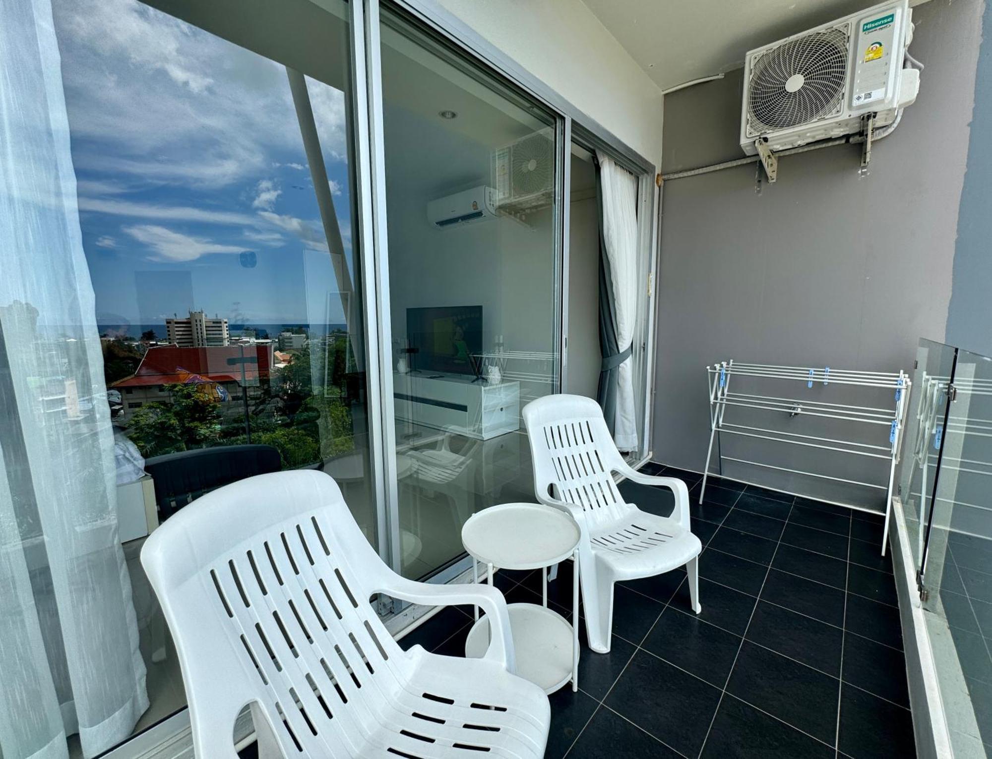 Sea View Studio At Chic Condo, Karon Beach Exterior photo